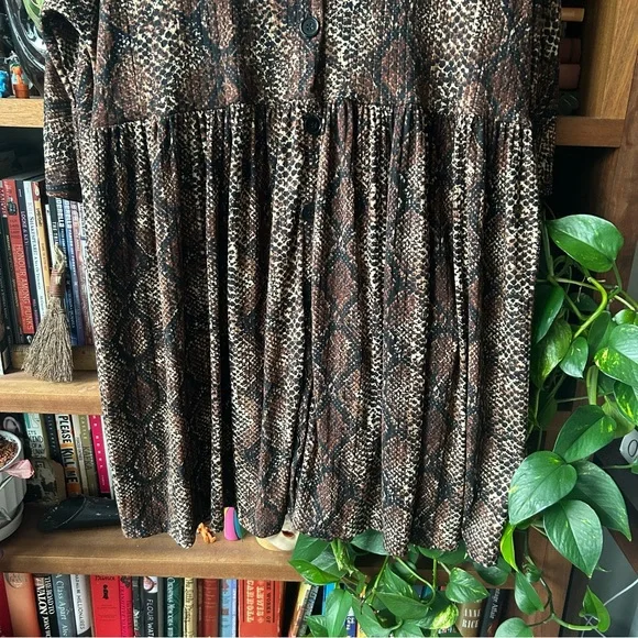 Cotton Emporium Brown Snakeskin Oversized Babydoll Dress - Picture 5 of 12